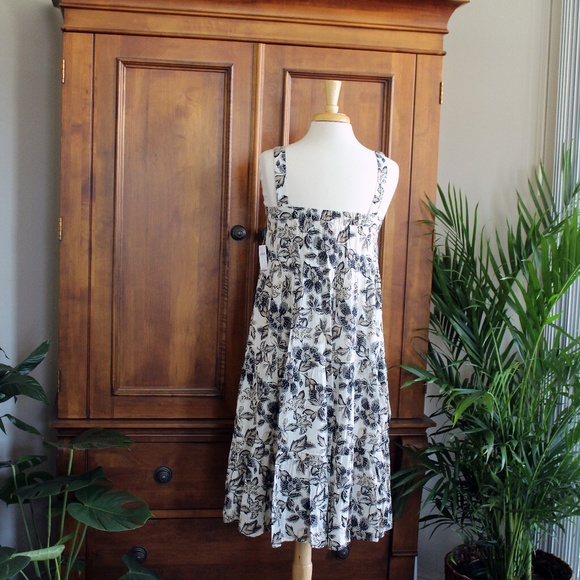 NWT Old Navy Tiered Sun Dress Size S - Picture 5 of 9